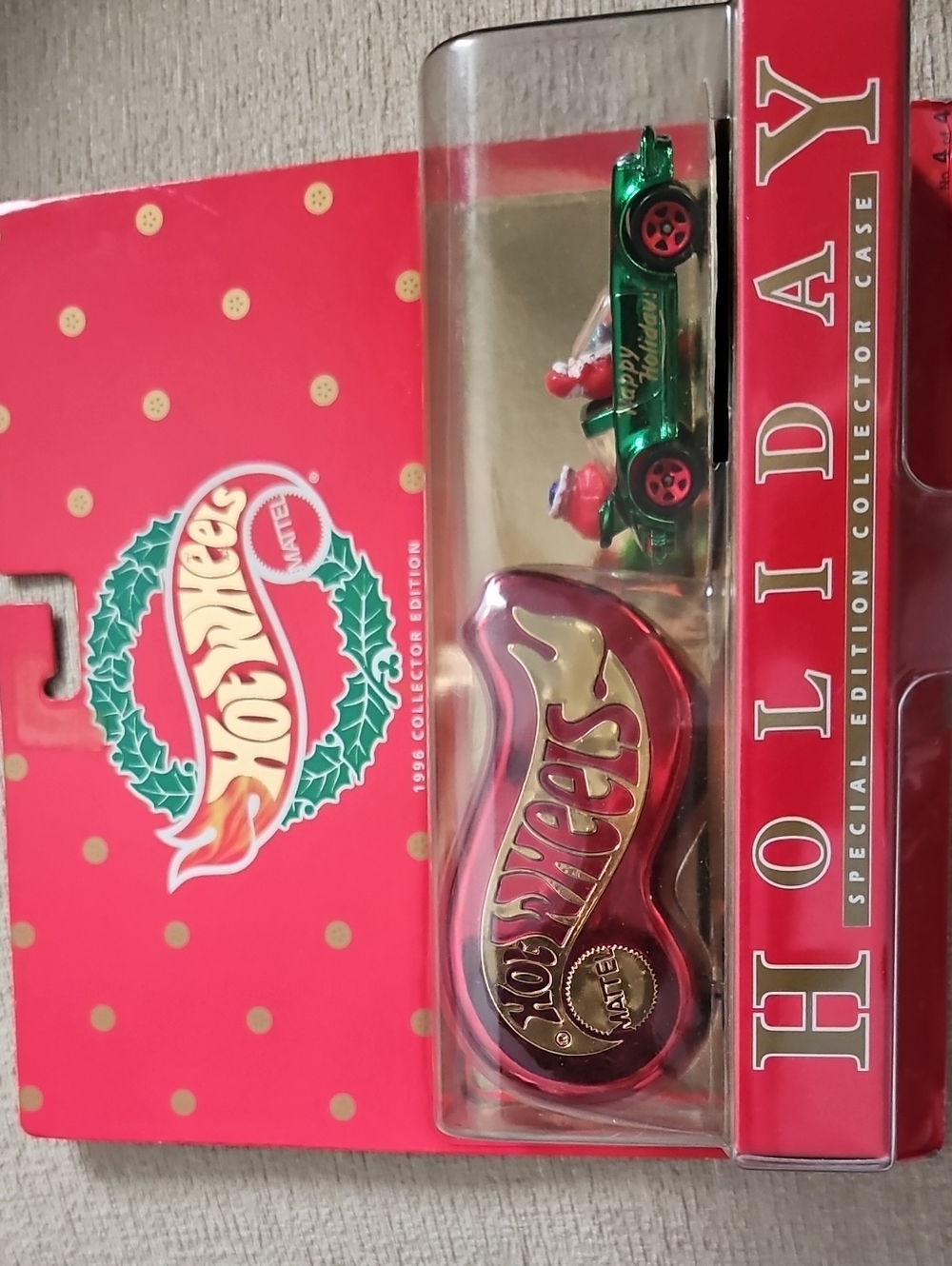 Mattel Hot Wheels Holiday Green Die-Cast Car with Red Collector Case